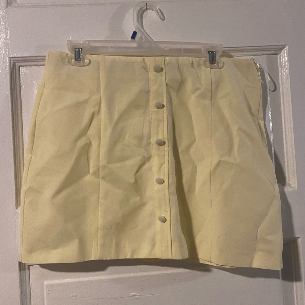 Zara pastel yellow skirt NWT